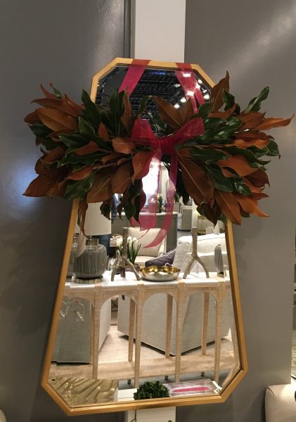 Weston Farms Magnolia 24" Bowtie