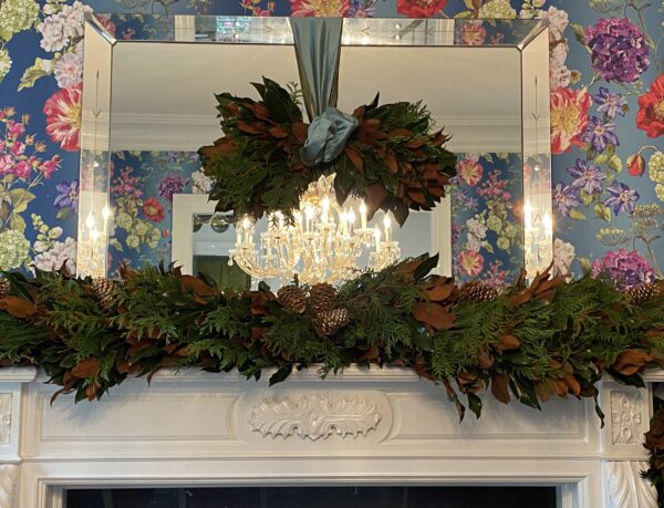 Emerald Lace 24" Bowtie