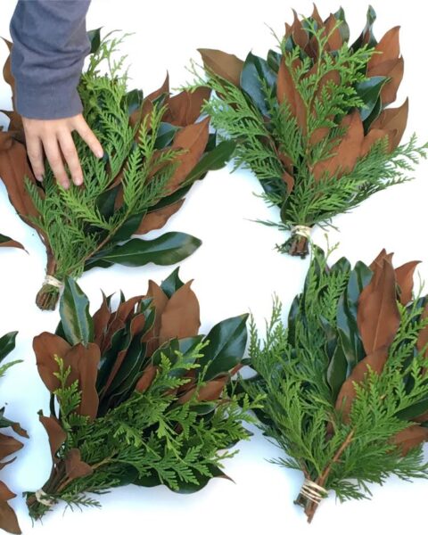 Emerald Lace Mini Bouquets (set of 8)