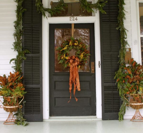 High Point Tapestry 28" Wreath