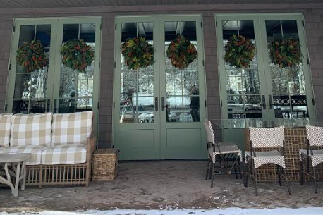 High Point Tapestry 22" Wreath