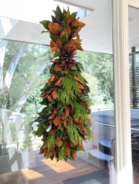 Emerald Lace Vertical Swag