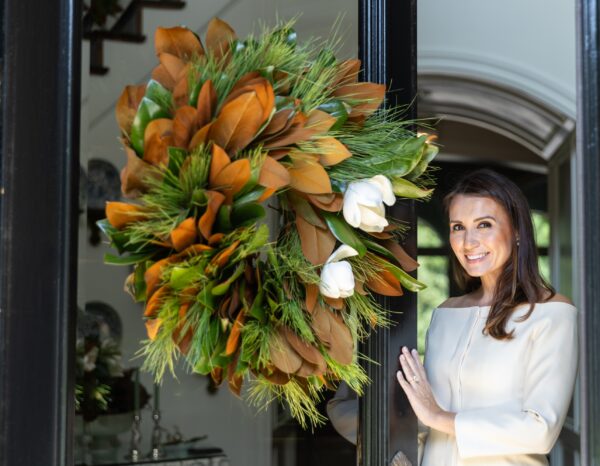 The Dove Wreath - Two Small & Two Large Flowers